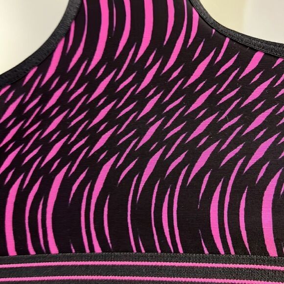 Under Armour Black/Pink Abstract Design Compression HeatGear Sports Bra- Medium - Picture 7 of 9
